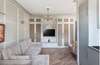 Апартаменты SO Retreat to a Quiet Leafy Street near the Buzz of Downtown Минск-5