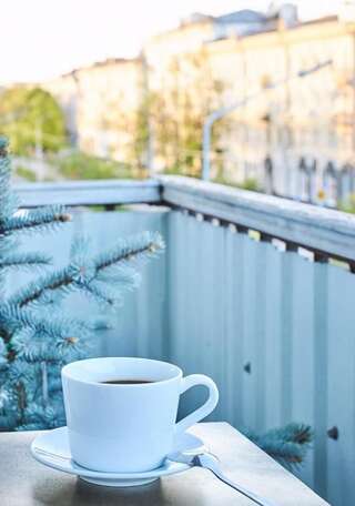 Апартаменты SO Retreat to a Quiet Leafy Street near the Buzz of Downtown Минск Апартаменты-47