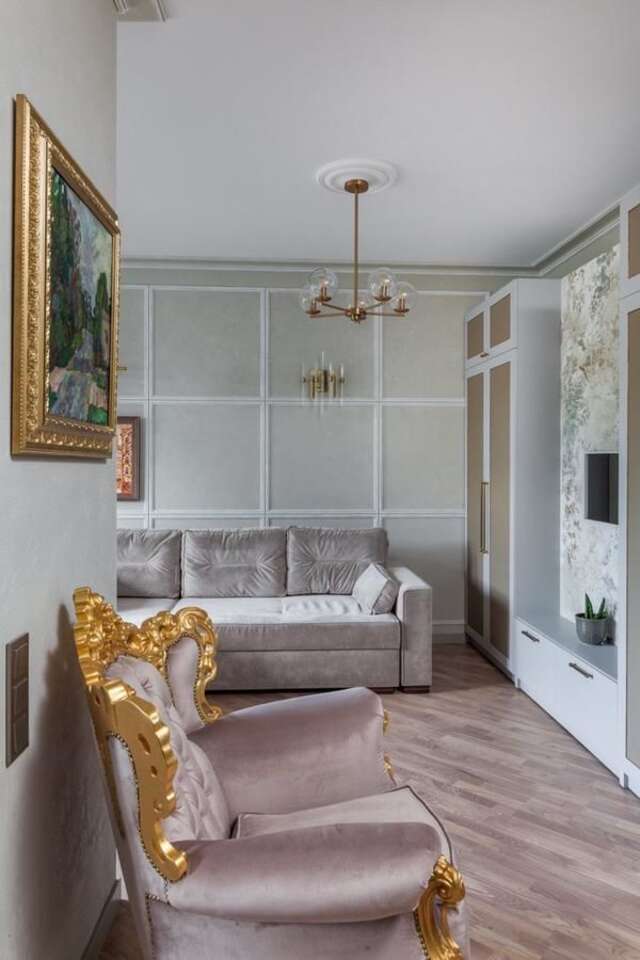 Апартаменты SO Retreat to a Quiet Leafy Street near the Buzz of Downtown Минск-3