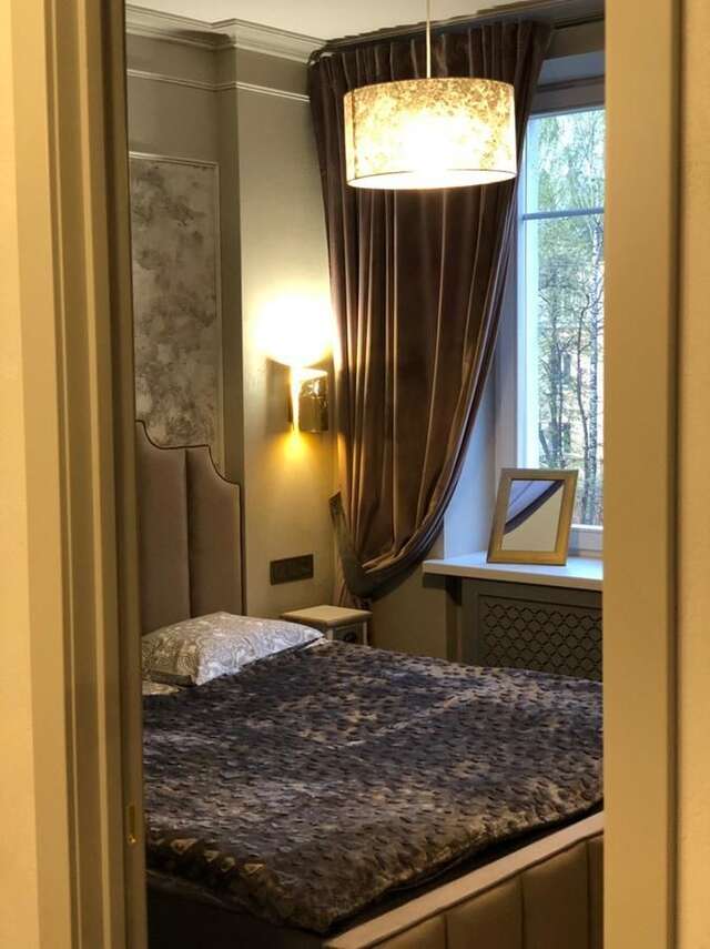 Апартаменты SO Retreat to a Quiet Leafy Street near the Buzz of Downtown Минск-38