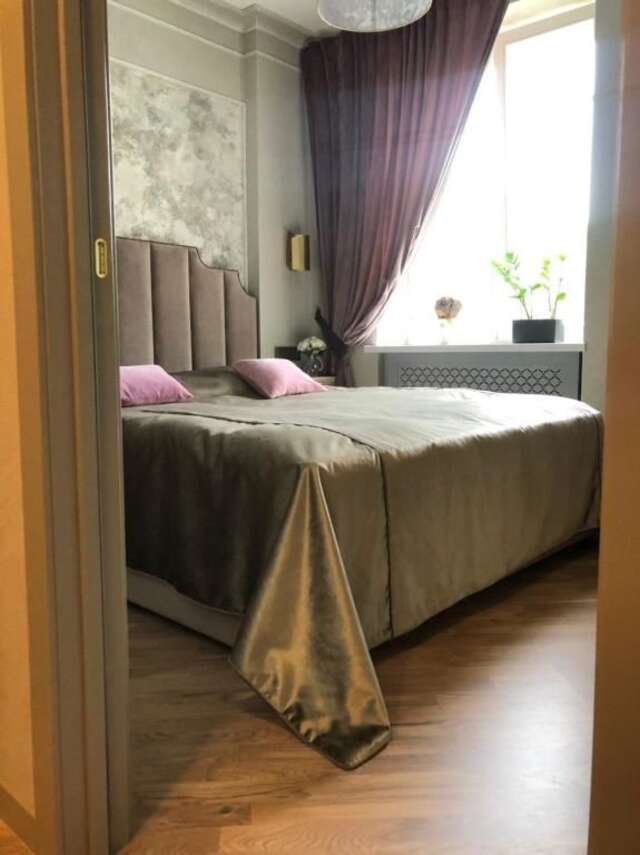 Апартаменты SO Retreat to a Quiet Leafy Street near the Buzz of Downtown Минск-63